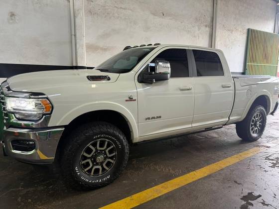 RAM 3500 6.7 I6 TURBO DIESEL LIMITED LONGHORN CD 4X4  AUTOMÁTICO